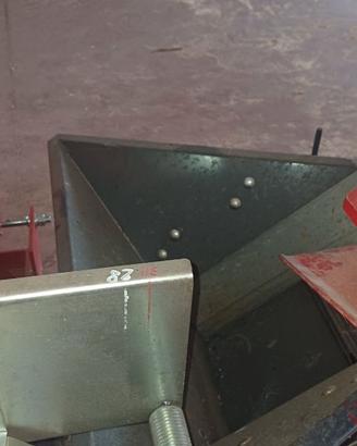 Macchina combinata lavorazione legna da ardere