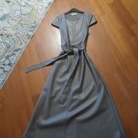 stupendo abito ecopelle color fango