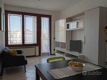 Bilocale55m²con box auto13mq via R. Barbiera MI