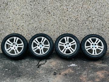 Cerchi+gomme 205/55R15 adatte su varie auto