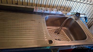 lavandino per campeggio 