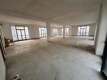 Locale commerciale - multiuso