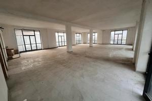 Locale commerciale - multiuso