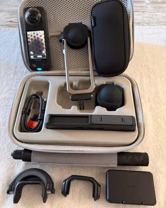 Insta360 X5