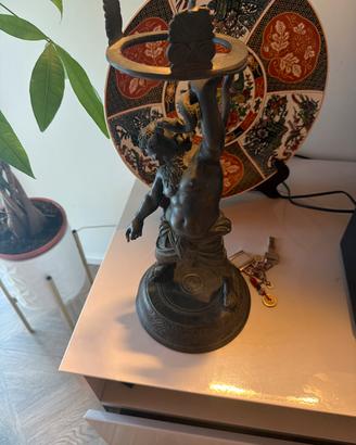 Scultura atlante in bronzo
