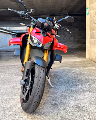 Ducati streetfighter V4S