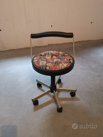 Sgabello scrivania