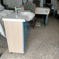 mobiletto da bagno