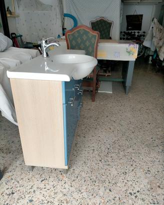mobiletto da bagno
