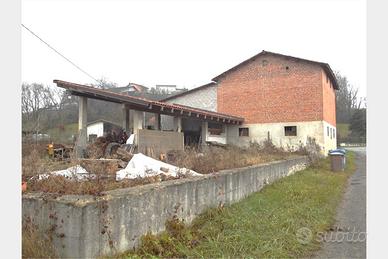 Pianfei (CN), fabbricato con terreno