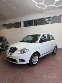 Lancia Ypsilon 1.2 69 CV Unyca