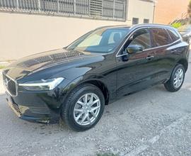 VOLVO XC60 B4 (d) Geartronic Momentum HYBRID/DIE
