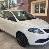 LANCIA - Ypsilon - 1.0 FireFly 5p.S&S Hybryd Gold