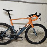 3T Exploro racemax