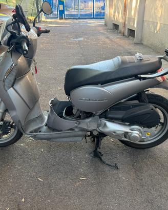 Scarabeo 200 light del 2008