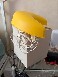 Abat-jour e lampada comodino