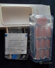 Kit Unghie - Unghie Finte con Colla e Mini Lima