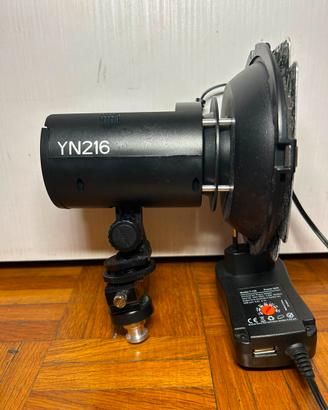 Yongnuo YN216 – Luce LED Professionale