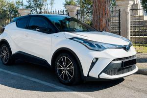 TOYOTA C-HR 2.0 Hybrid E-CVT Trend