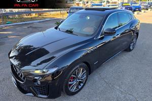 MASERATI Levante V6 Diesel 275 CV AWD Gransport