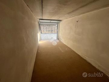 MAGAZZINO A POMPIANO