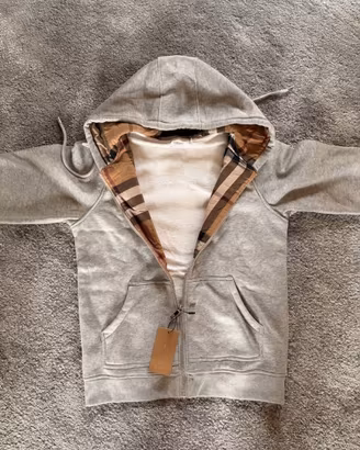 felpa Burberry griga e stile burberry taglia S