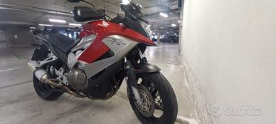 Crossrunner VFR v tec
