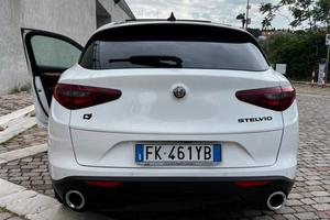 Alfa romeo Stelvio Q4 210 cv