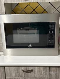 Forno Microonde da Incasso Electrolux Rex Inox