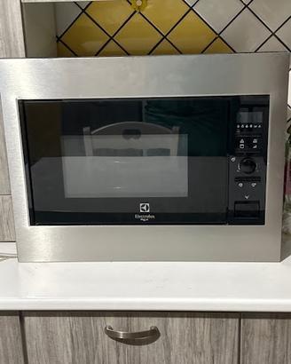 Forno Microonde da Incasso Electrolux Rex Inox