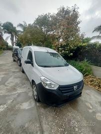 FURGONCINO DACIA DOKKER