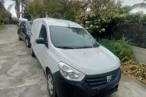 FURGONCINO DACIA DOKKER