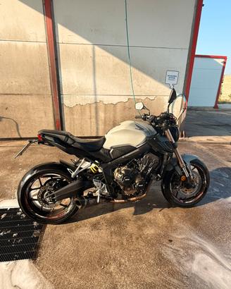 Honda cb650r