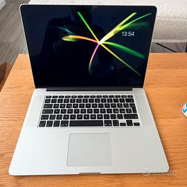 MacBook Pro 15” Retina i7 con scatola