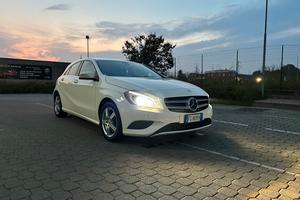 Mercedes Benz A180 (W176) Benzina