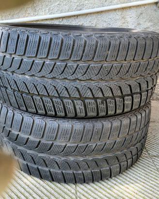 2 pneumatici Uniroyal