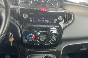 Lancia y