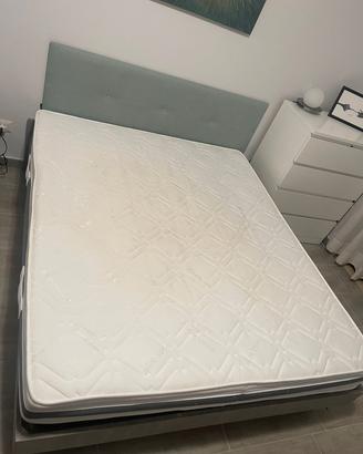 Materasso matrimoniale + rete a molle