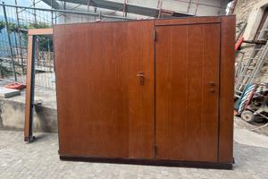 Portone basculante per garage
