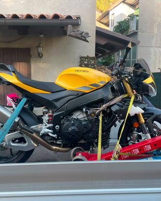 Aprilia tuono 1100 anno 2025
