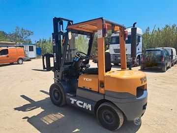 Carrello diesel TCM FD 25 Z 5T, Anno 1999