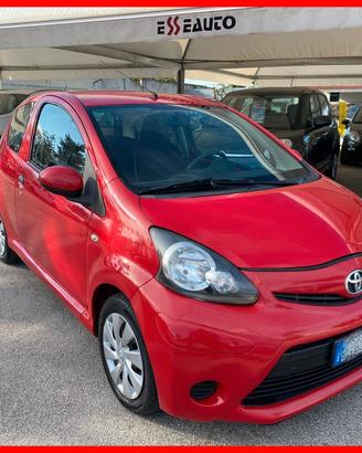 Toyota Aygo 1.0 12V VVT-i 3 porte Lounge Connect
