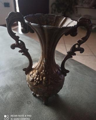 vaso in ottone vintage 