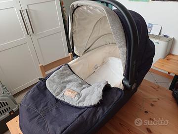 Navetta XL Peg Perego con base di supporto