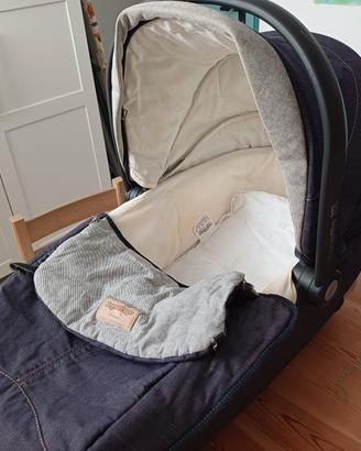 Navetta XL Peg Perego con base di supporto
