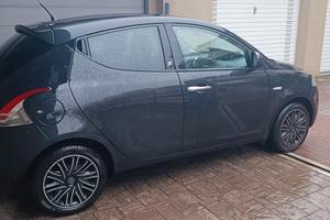 Lancia Ypsilon EcoChic Gpl