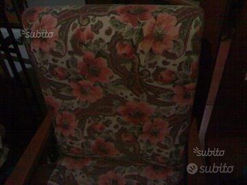Poltrona Fiorata gambe/estendibile