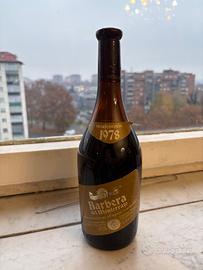 Bottiglia di vino Barbera del Monferrato 1978