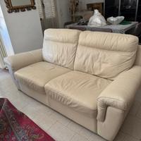 DIVANI IN PELLE 2 POSTI