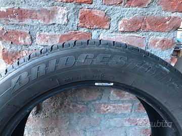 Gomme estive Bridgestone 225/55 R18